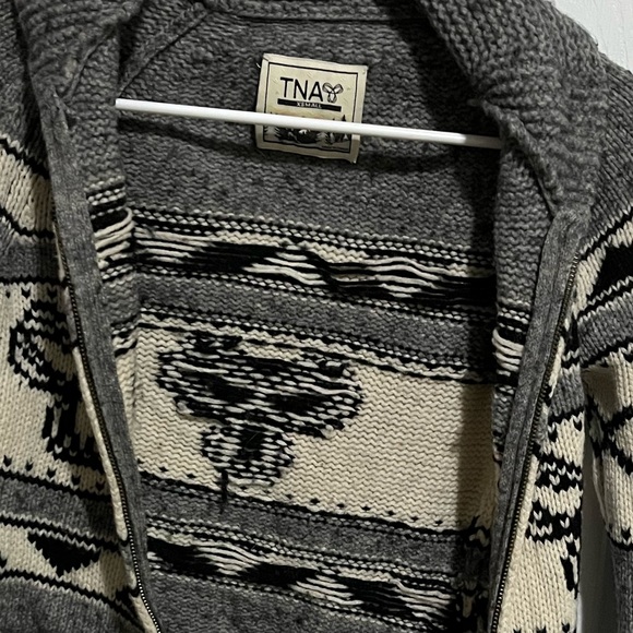 Aritzia TNA Sea to Sky Cowichan Knit Lambswool Sweater. - Picture 2 of 6